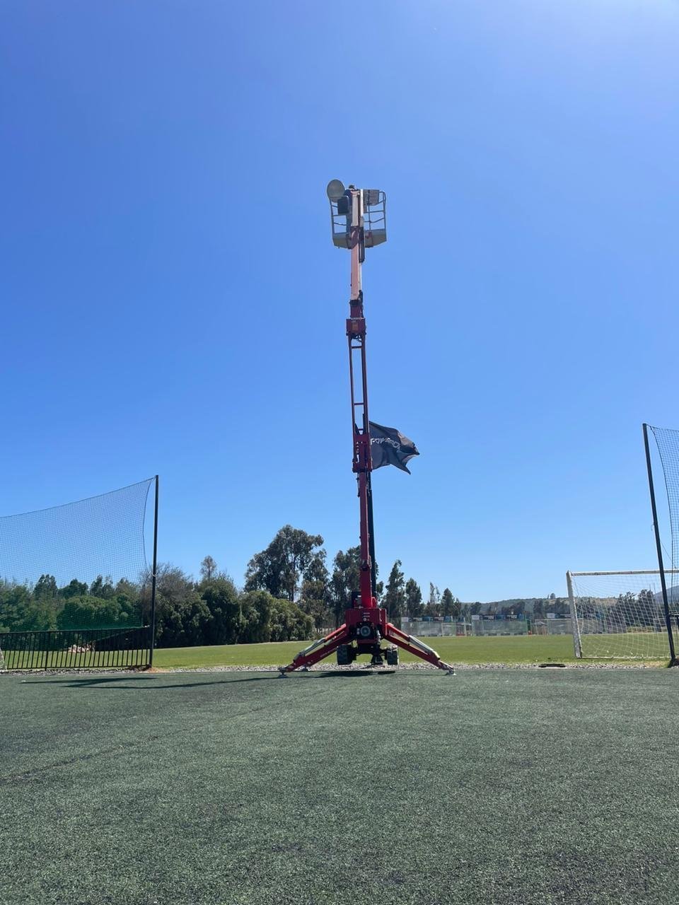 Plataforma Aérea Spiderlift CMC S15 de ARMAG en faena