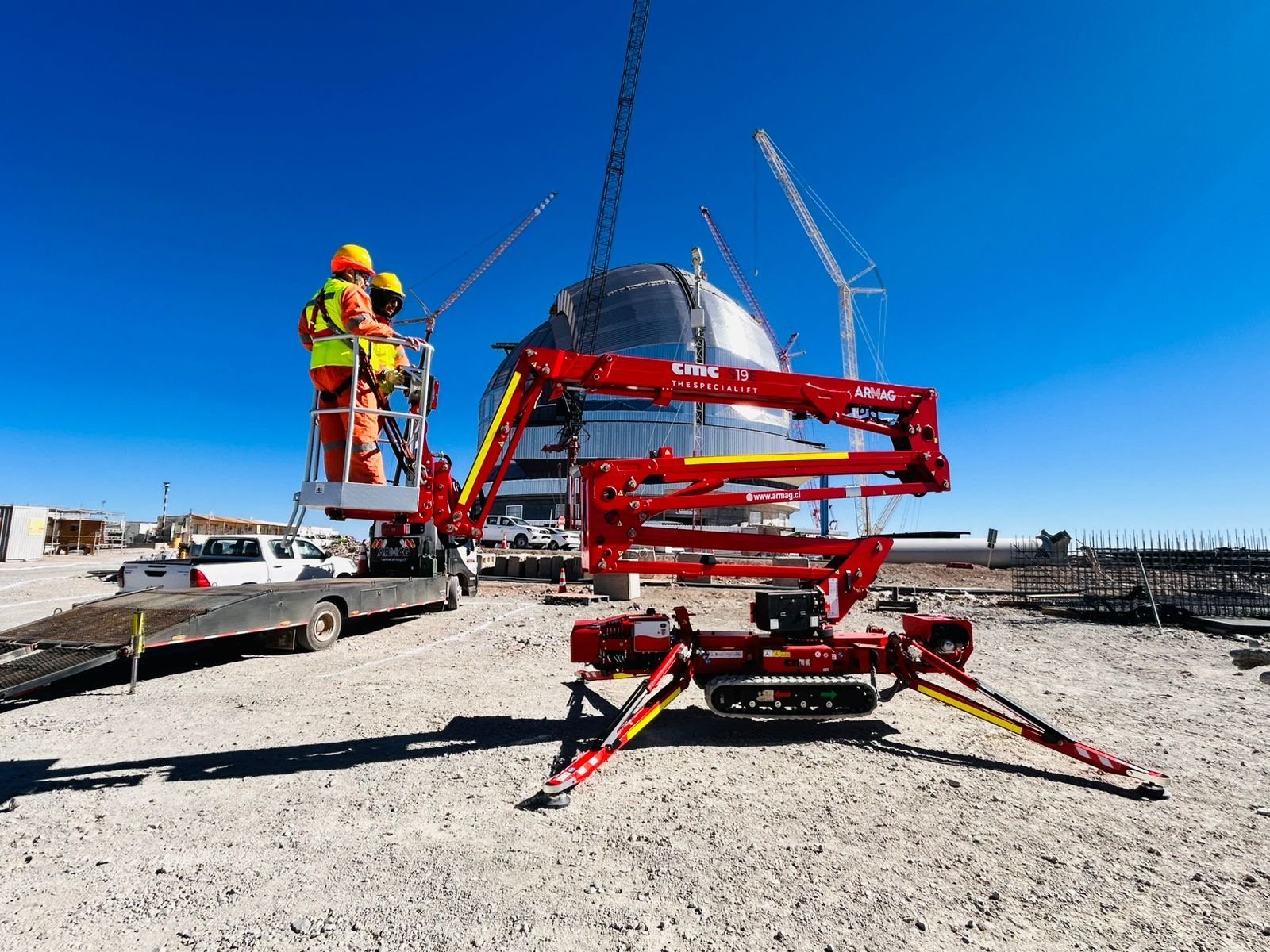 Plataforma Aérea Spiderlift CMC S19E de ARMAG en faena
